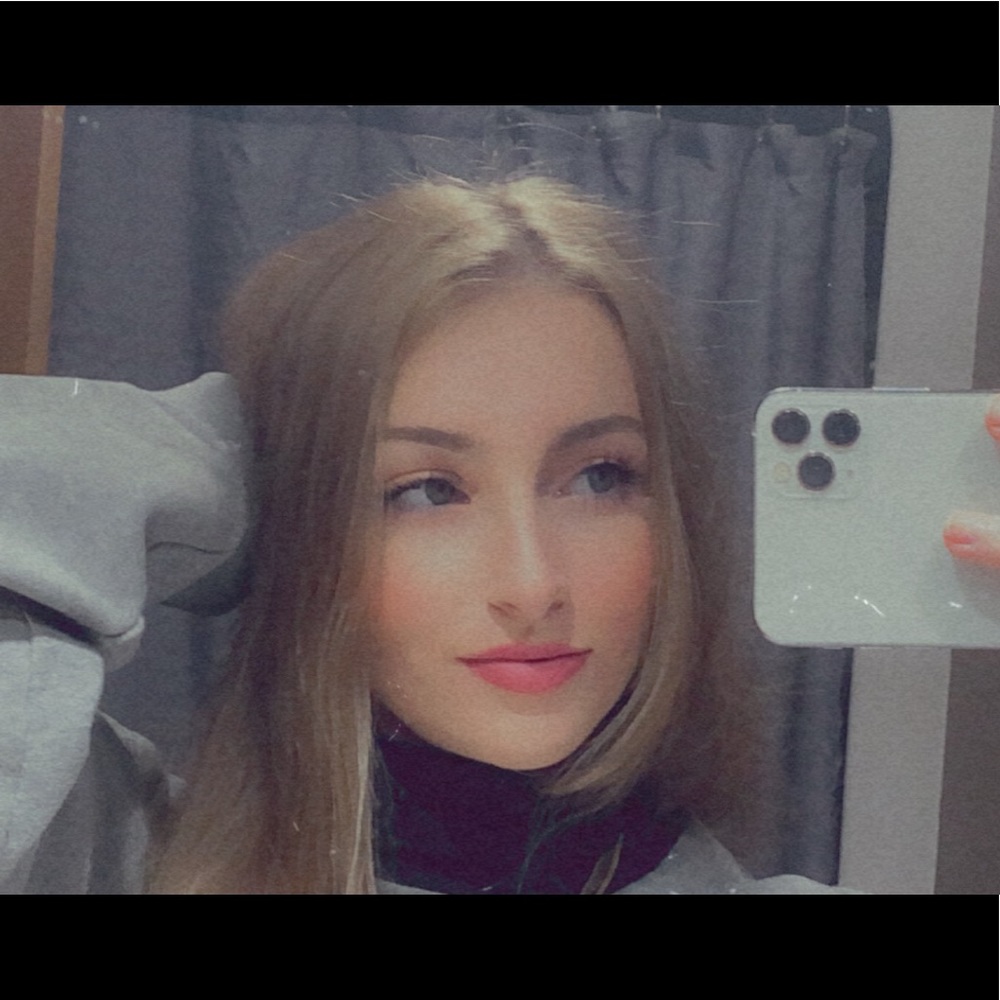 Meet your Posher, Leah